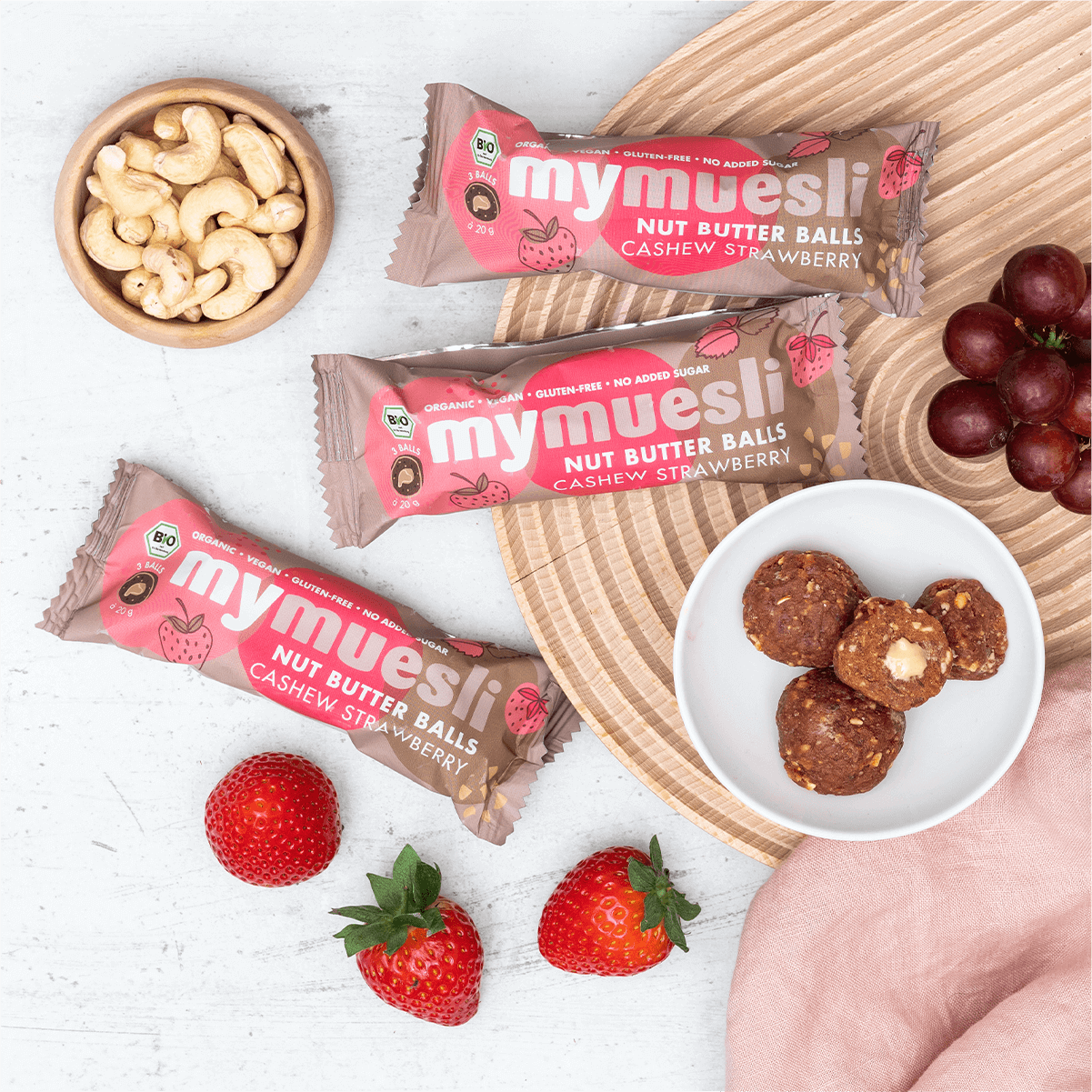 7x3 Nut Butter Balls Cashew Strawberry