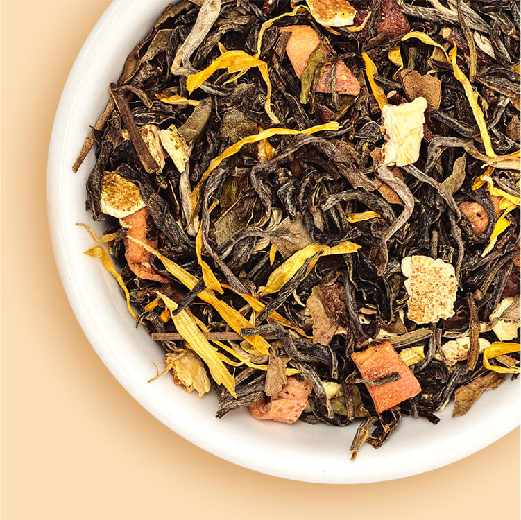 Weißer Tee Tropical White in einer Schüssel