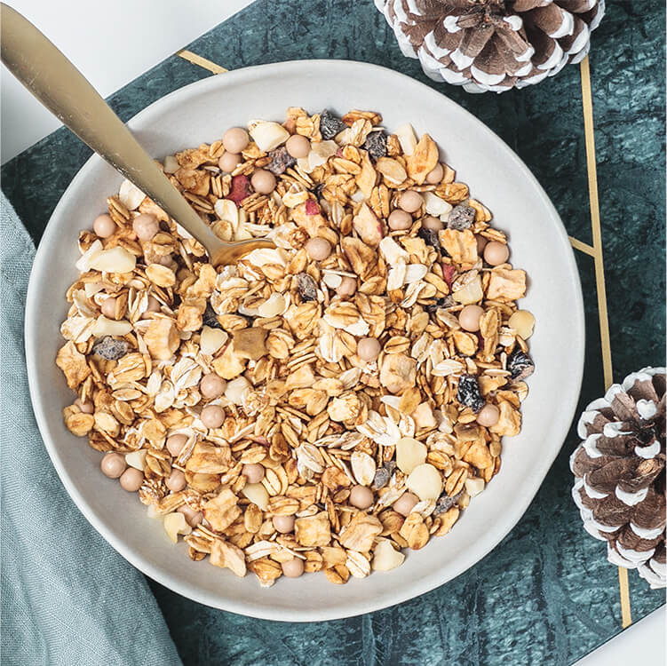 Müsli aus einer Schüssel
