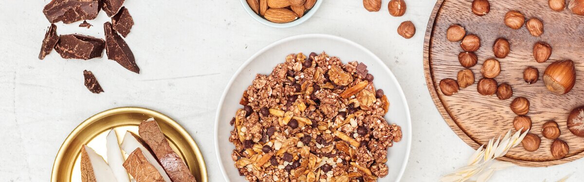 CHOC-HZLNT-GR__mood-desktop-muesli.jpg