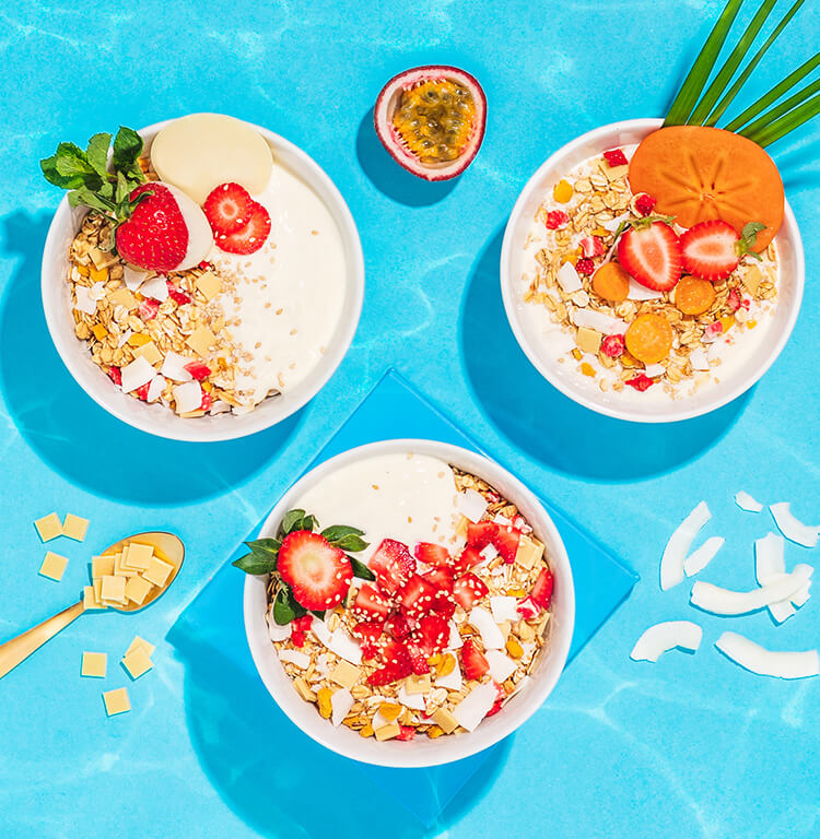 article4b-summer2021.jpg Sommer Mueslis mit Beeren und tropischen Fruechten